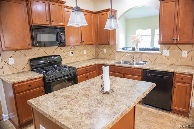 1303 Maxwell, Tuscaloosa, AL 35405