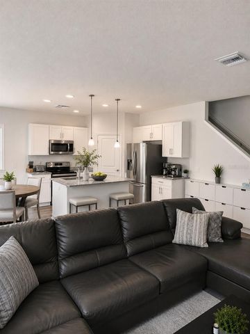 3008 E SLIGH AVENUE, Tampa, FL 33610