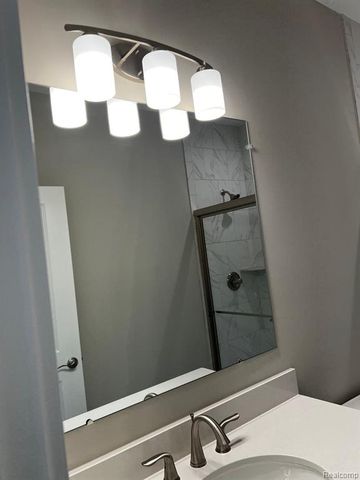 3743 Kinsley Boulevard, Ann Arbor, MI 48105