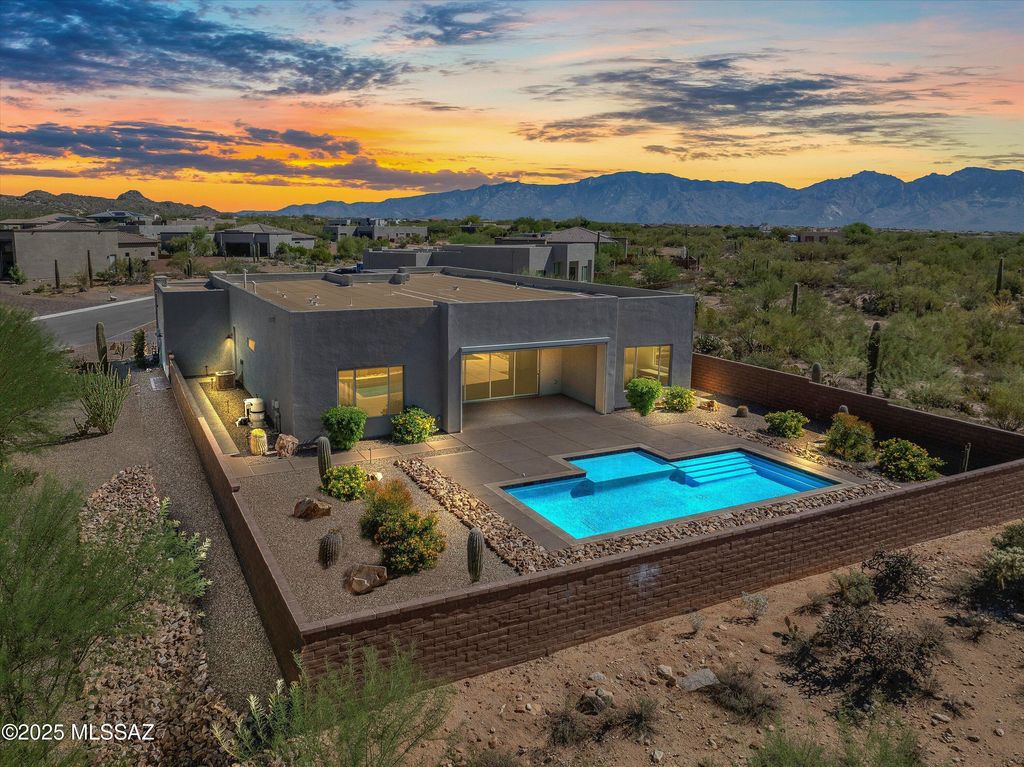 4527 W Cajun Sun Lane, Marana, AZ 85658