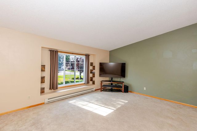 3730 Village Green Circle, Moorhead, MN 56560