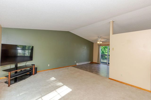 3730 Village Green Circle, Moorhead, MN 56560