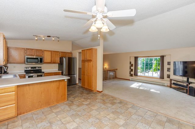 3730 Village Green Circle, Moorhead, MN 56560