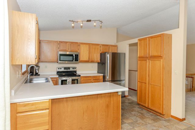 3730 Village Green Circle, Moorhead, MN 56560