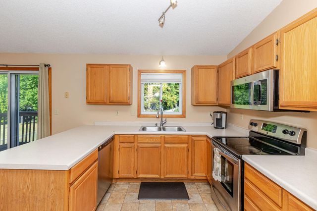 3730 Village Green Circle, Moorhead, MN 56560