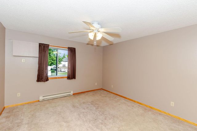 3730 Village Green Circle, Moorhead, MN 56560