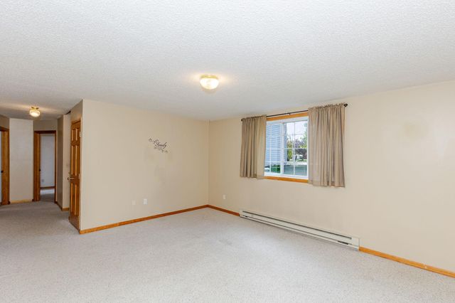 3730 Village Green Circle, Moorhead, MN 56560