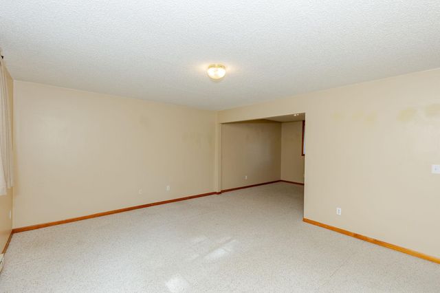 3730 Village Green Circle, Moorhead, MN 56560