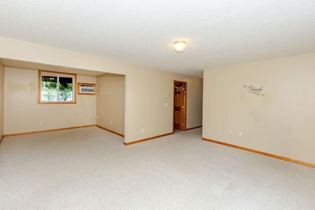3730 Village Green Circle, Moorhead, MN 56560