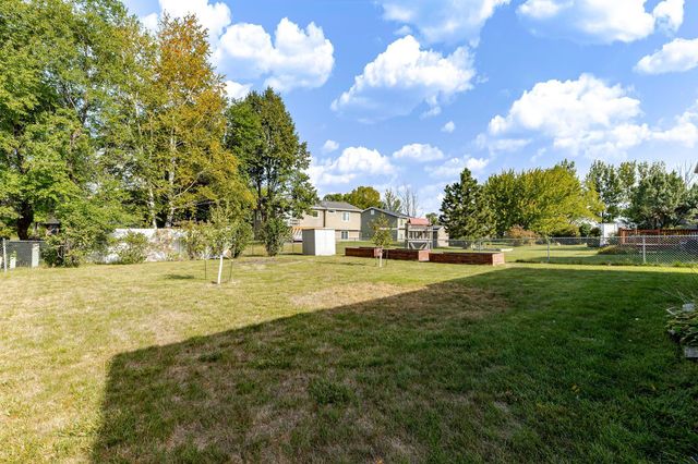 3730 Village Green Circle, Moorhead, MN 56560
