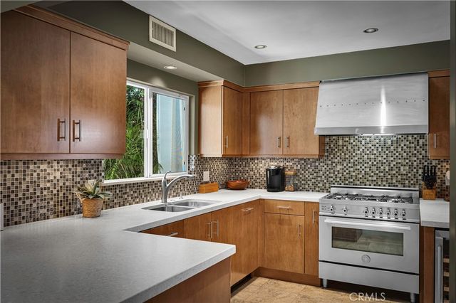 6119 Mary Ellen, Valley Glen, CA 91401