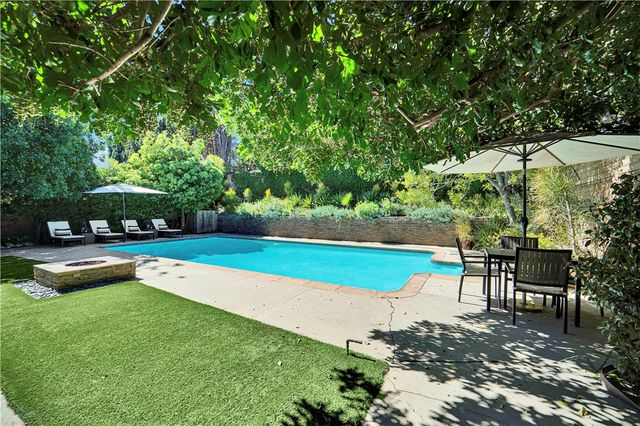 6119 Mary Ellen, Valley Glen, CA 91401