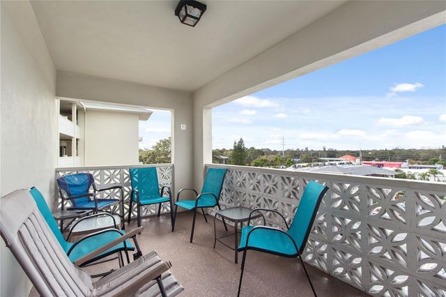 1235 S HIGHLAND AVENUE 5-608, Clearwater, FL 33756