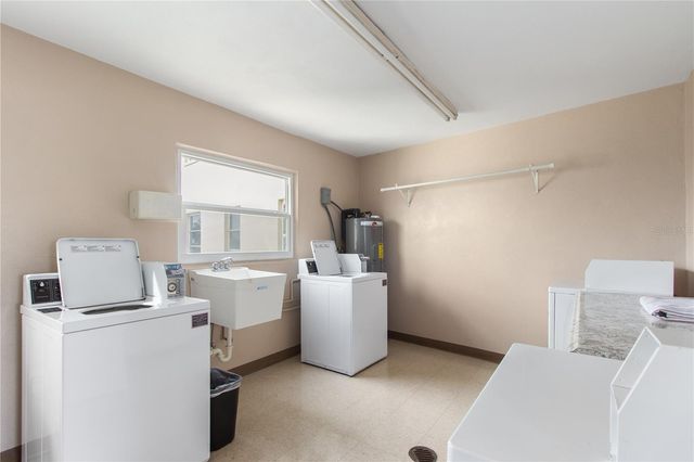 1235 S HIGHLAND AVENUE 5-608, Clearwater, FL 33756