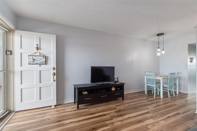 1235 S HIGHLAND AVENUE 5-608, Clearwater, FL 33756