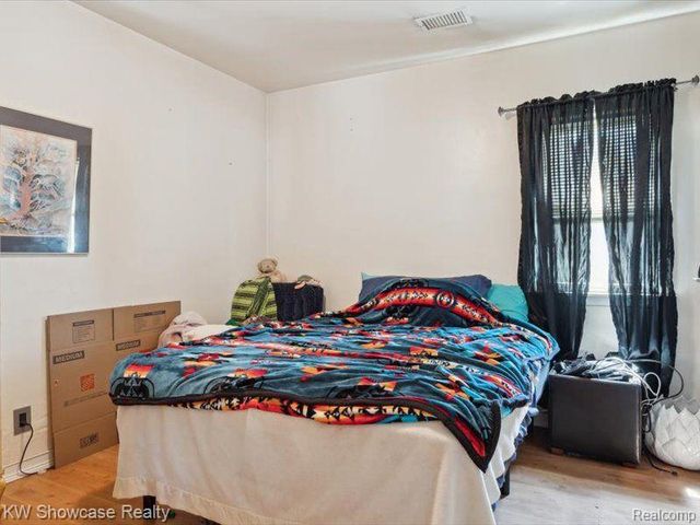 1735 Wickham, Commerce Twp, MI 48382