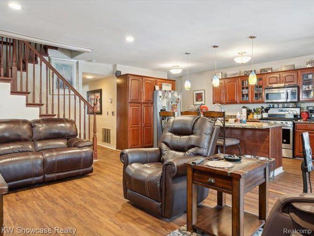 1735 Wickham, Commerce Twp, MI 48382