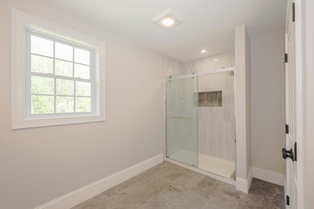 1 Allen Lane, Durham, NH 03824