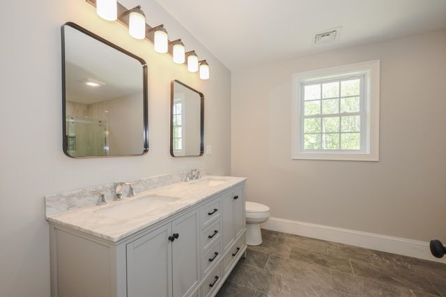 1 Allen Lane, Durham, NH 03824