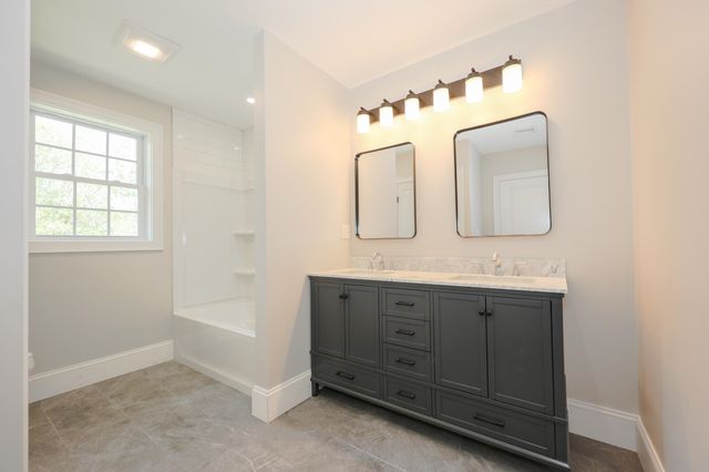 1 Allen Lane, Durham, NH 03824
