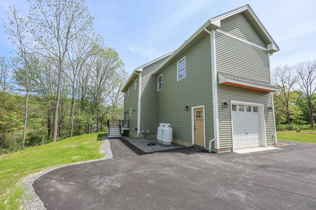 1 Allen Lane, Durham, NH 03824