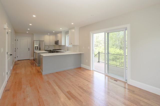 1 Allen Lane, Durham, NH 03824