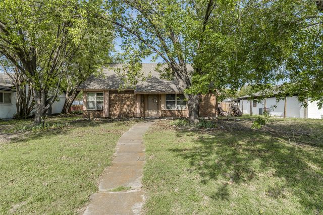 1825 Castle Drive, Garland, TX 75040