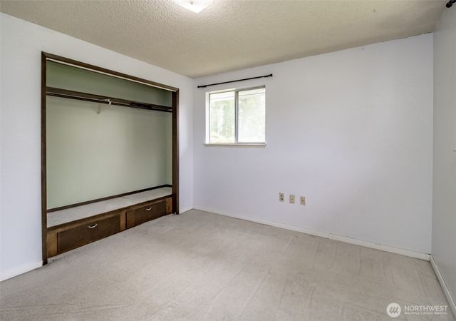 5029 80th Avenue Ct E, Fife, WA 98424