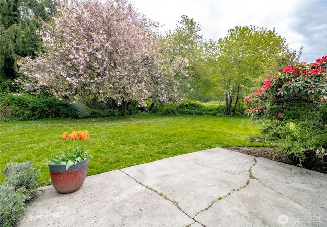 5029 80th Avenue Ct E, Fife, WA 98424