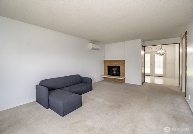 5029 80th Avenue Ct E, Fife, WA 98424