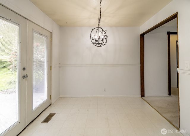 5029 80th Avenue Ct E, Fife, WA 98424