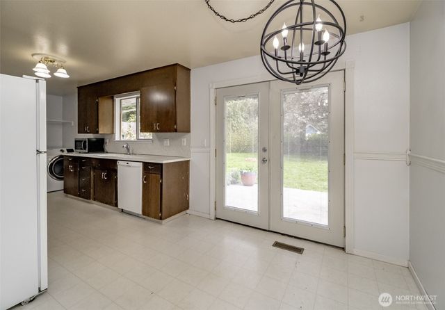 5029 80th Avenue Ct E, Fife, WA 98424