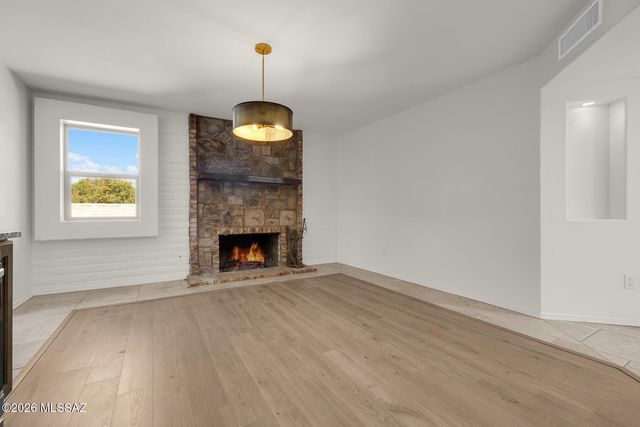 401 N Brown Avenue, Tucson, AZ 85710
