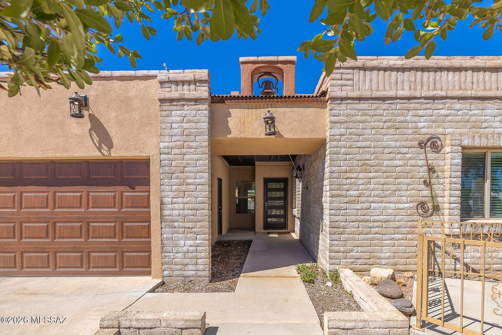 401 N Brown Avenue, Tucson, AZ 85710