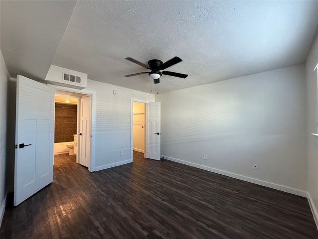 3627 Almazan Drive 209, Dallas, TX 75220