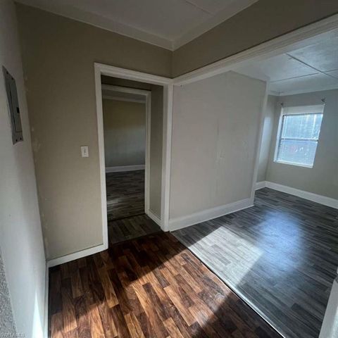 3619 Seminole AVE 2, Fort Myers, FL 33916