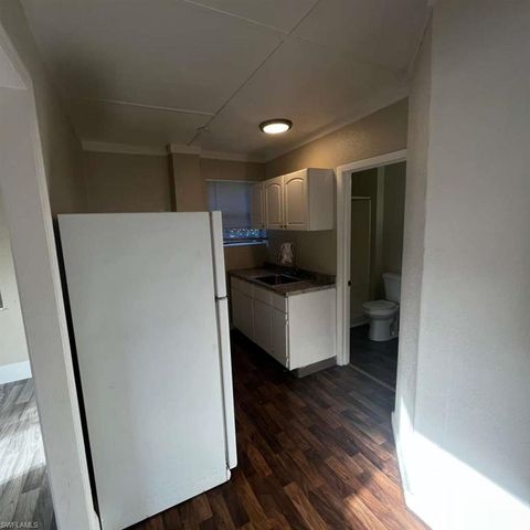 3619 Seminole AVE 2, Fort Myers, FL 33916