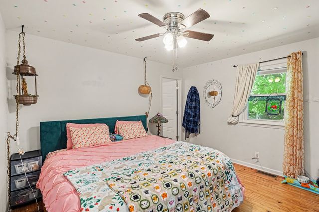 2099 Webster St, Greenbrier, TN 37073