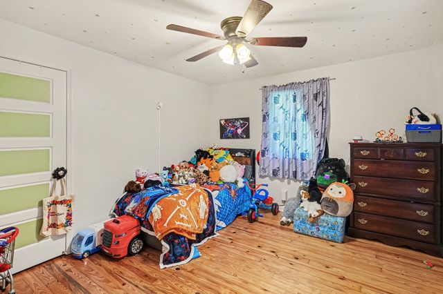 2099 Webster St, Greenbrier, TN 37073