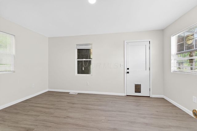 373 Wrexham Avenue, Columbus, OH 43223