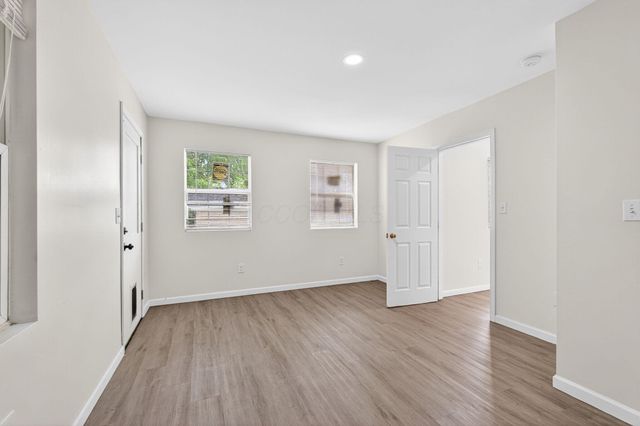 373 Wrexham Avenue, Columbus, OH 43223