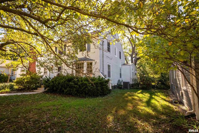 711 W ELM Street, Carbondale, IL 62901