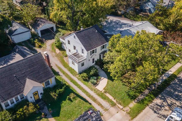 711 W ELM Street, Carbondale, IL 62901