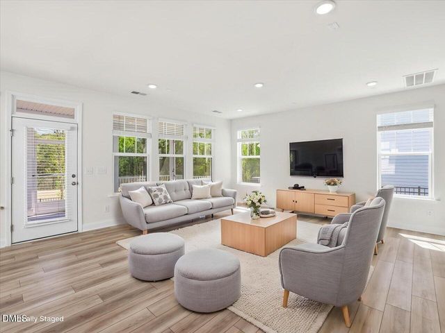 2004 Cross Bones Boulevard, Durham, NC 27703