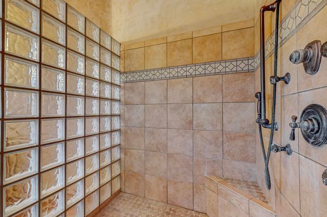 17 Llanito Road, Bernalillo, NM 87004