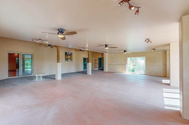 17 Llanito Road, Bernalillo, NM 87004