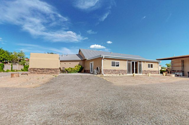 17 Llanito Road, Bernalillo, NM 87004