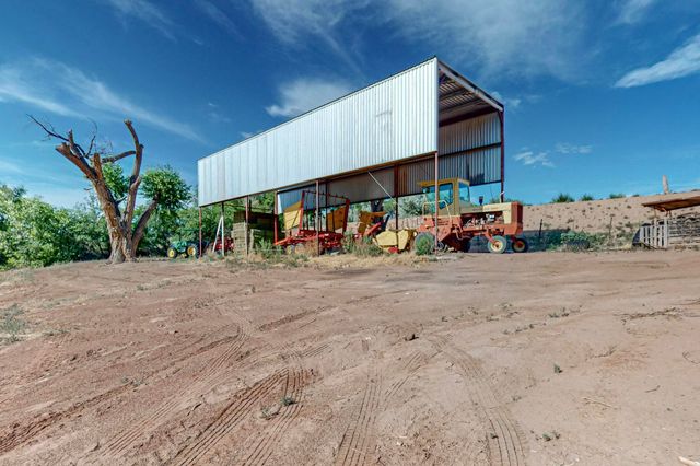 17 Llanito Road, Bernalillo, NM 87004