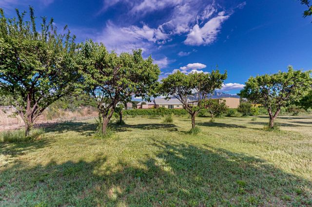 17 Llanito Road, Bernalillo, NM 87004