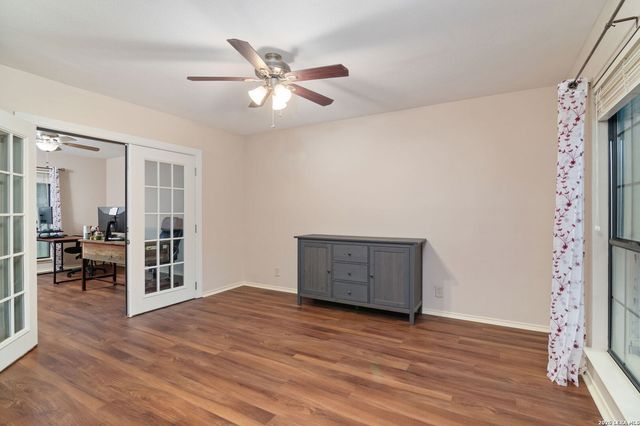 110 KETTLE CV, Universal City, TX 78148